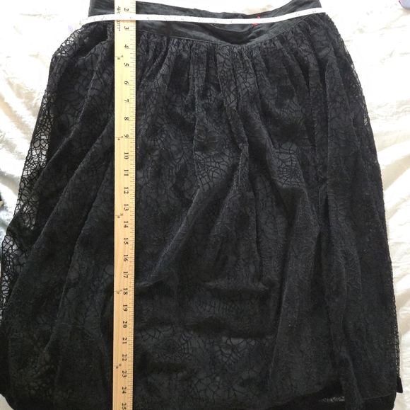 Hell Bunny Skirt - Picture 5 of 5